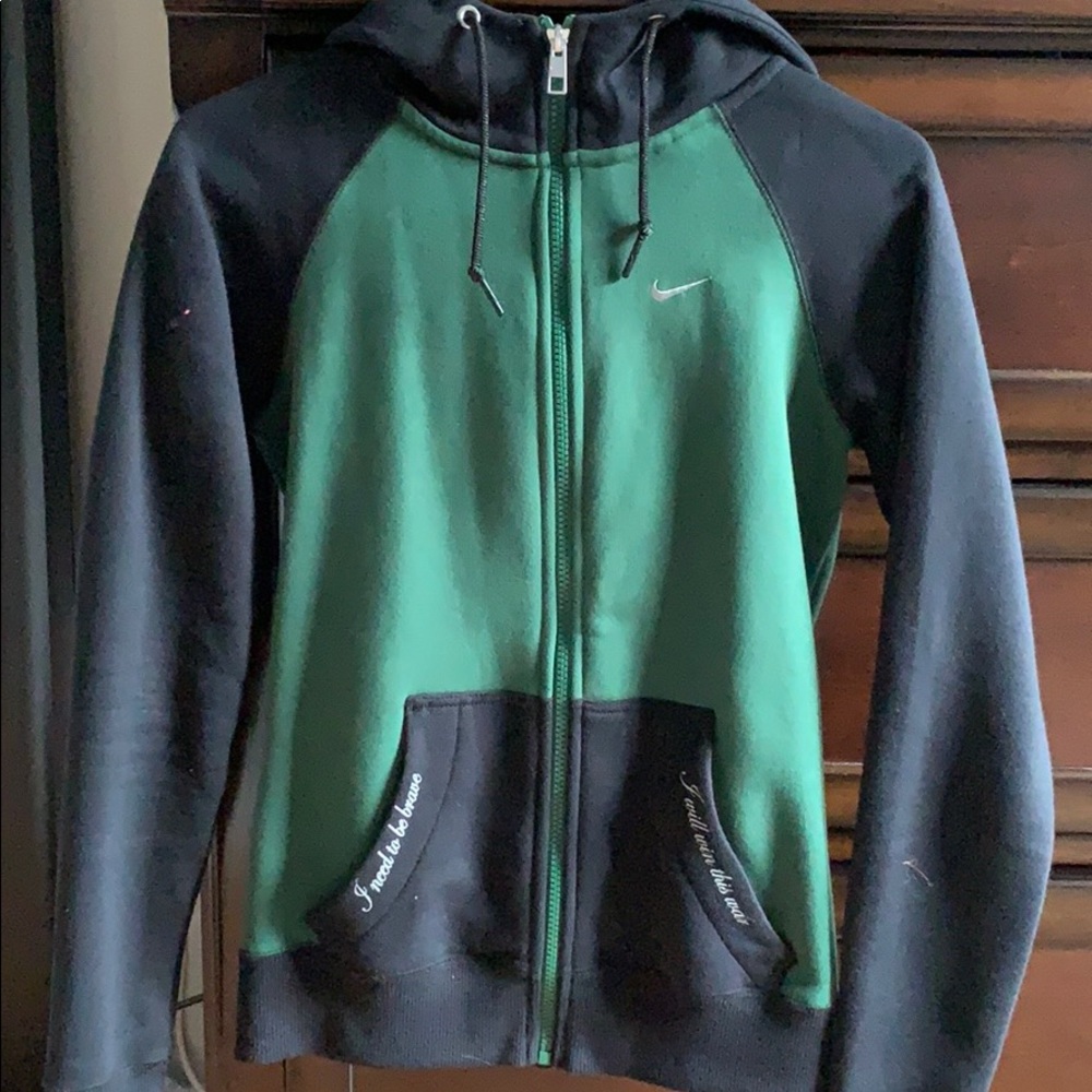 LIMITED EDITION NIKE ZIP UP